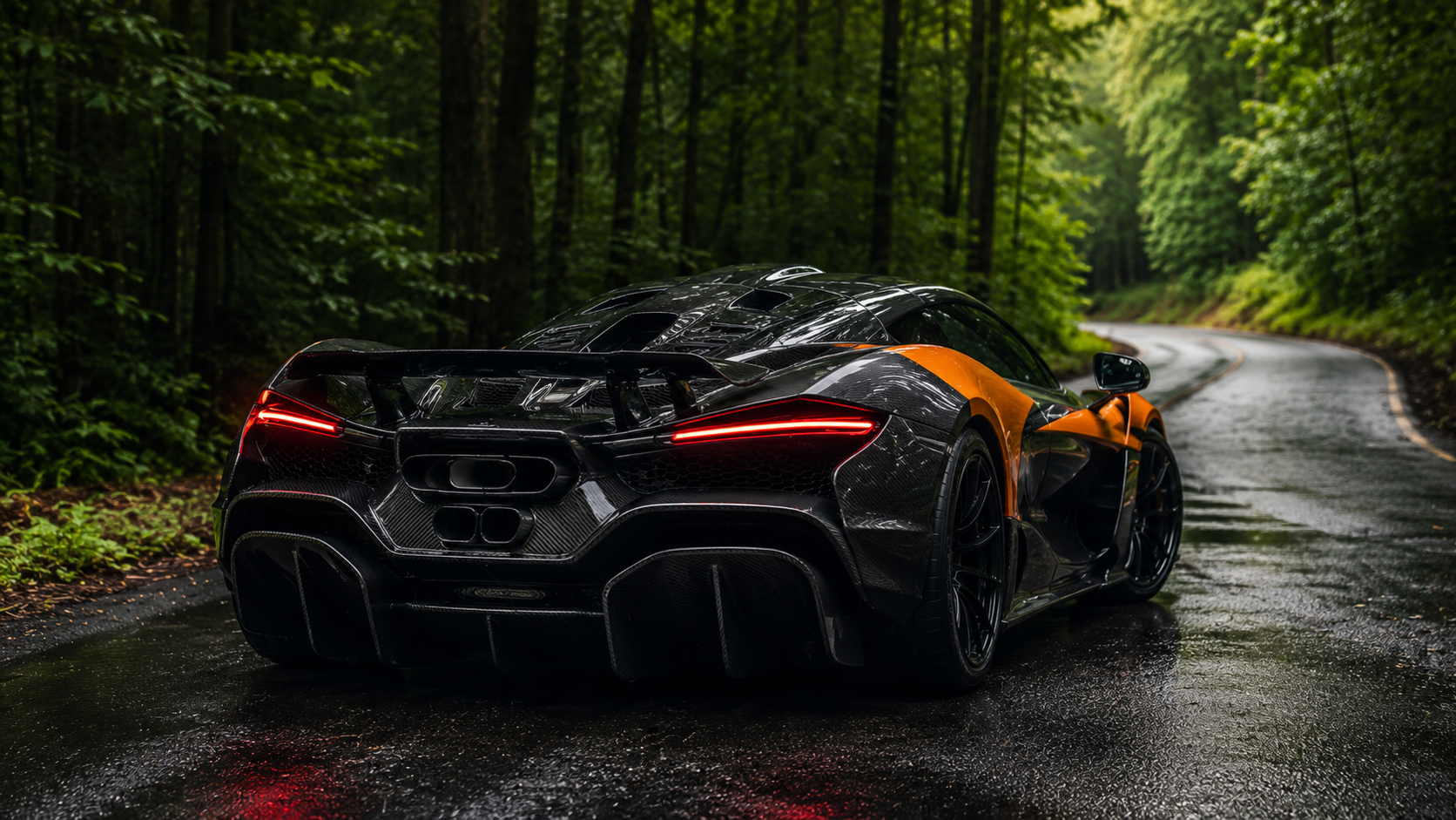 McLaren W1 exterior design with active aerodynamics